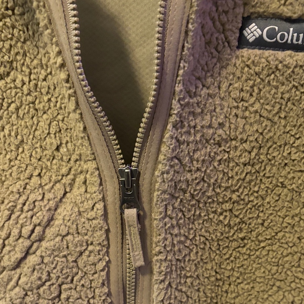 Columbia Men’s Tan Full Zip Fleece Jacket - Picture 5 of 14